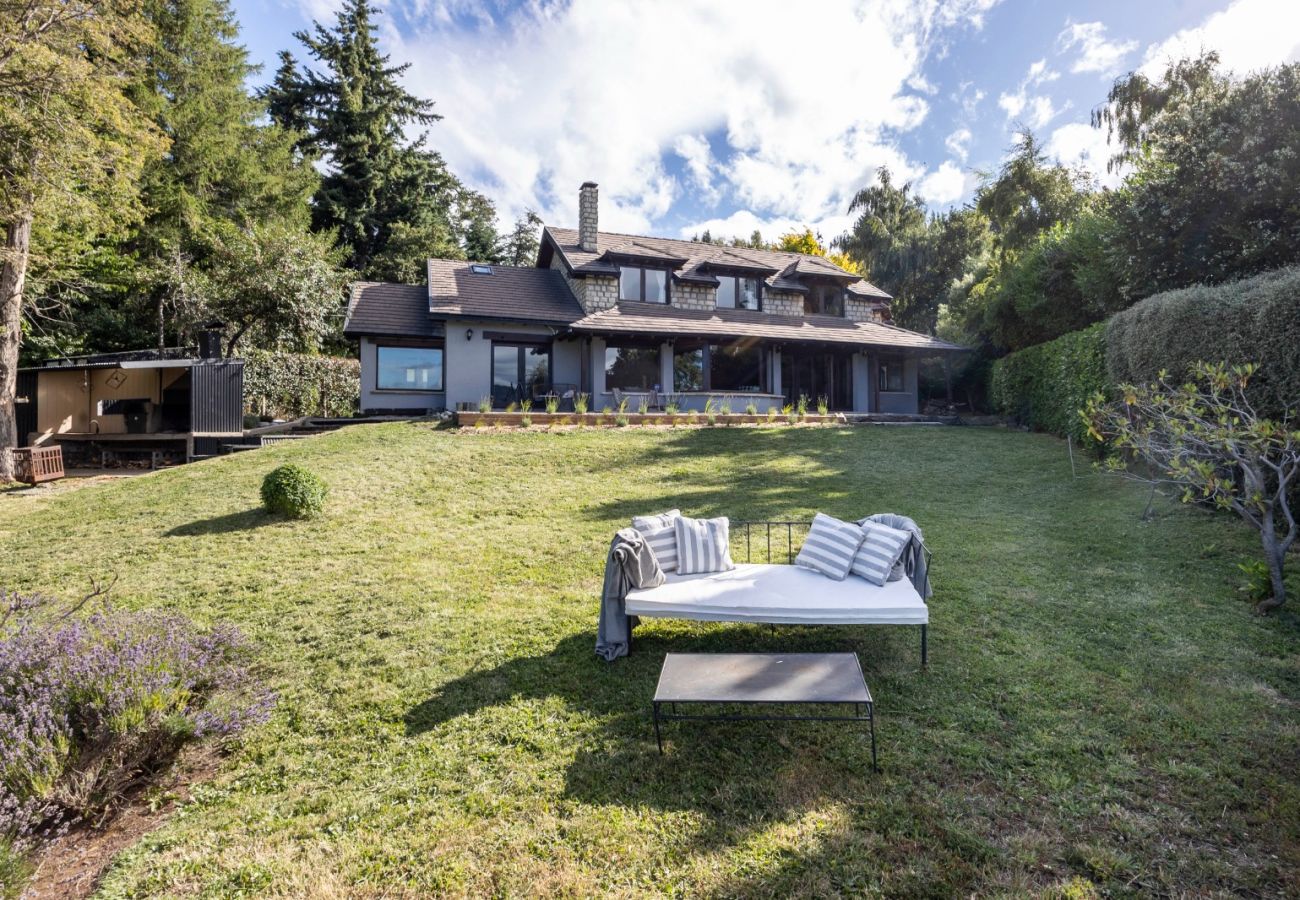 Casa em San Carlos de Bariloche - HUAPI52C A casa do lago mais bonita para 14 pessoas