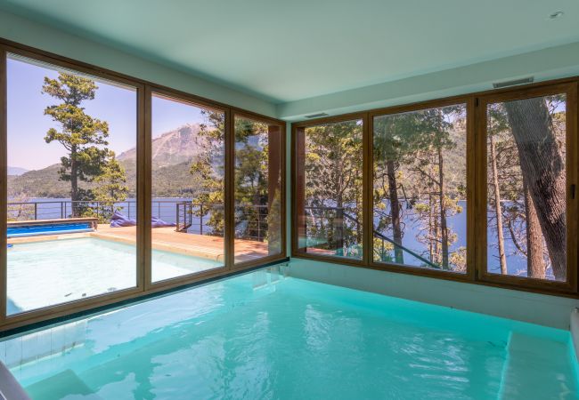  in San Carlos de Bariloche - ARRAYAN 1A- Stylish apartment with lake views at Suites del Lago. Arelauquen