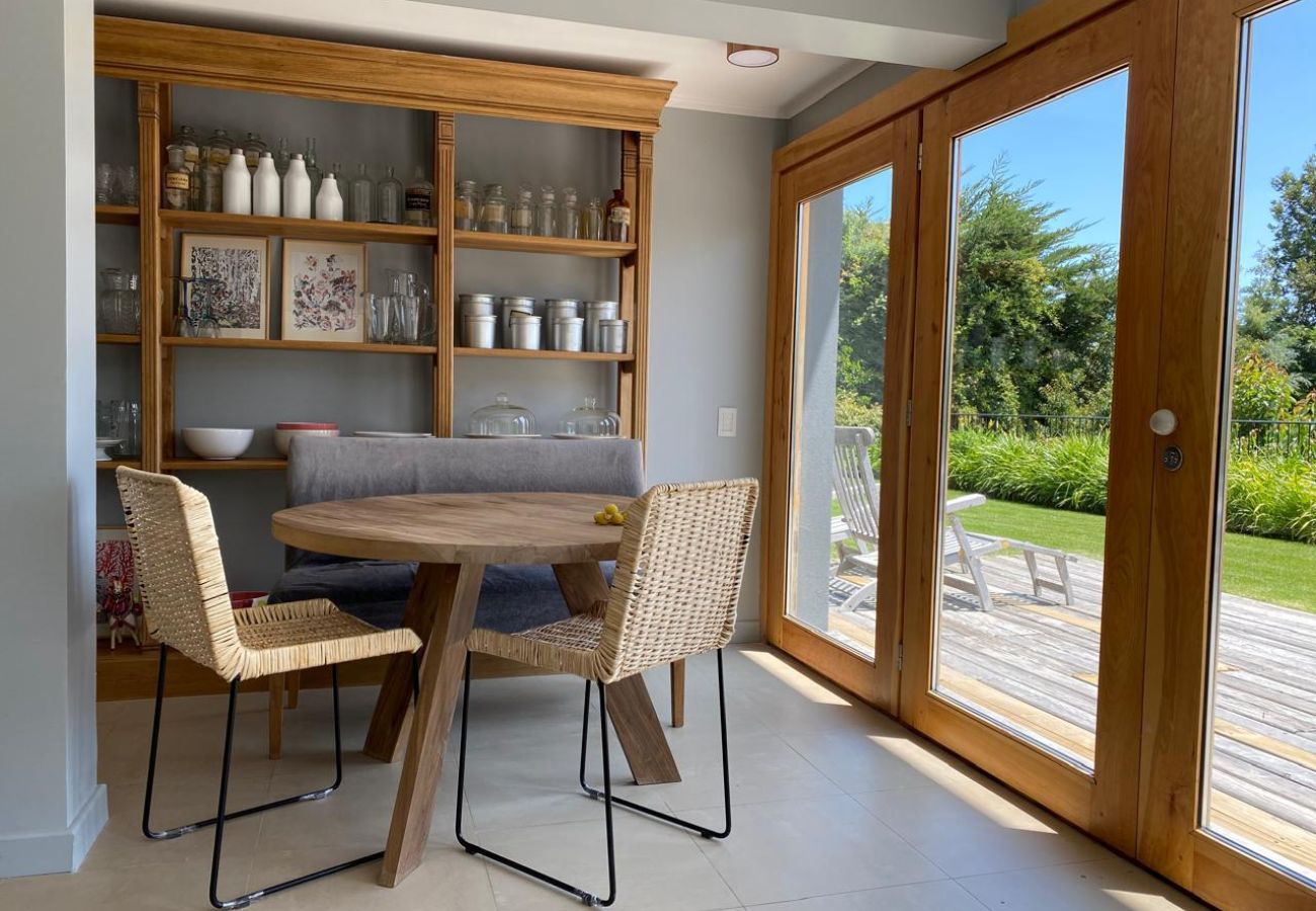 House in San Carlos de Bariloche - VIEW10 SPECTACULAR HOUSE IN CERRO RUNGE WITH COMFORTABLE ENVIRONMENTS AND LAKE VIEW