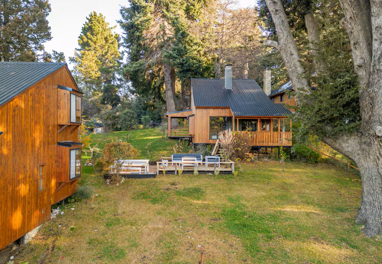 Cabin in San Carlos de Bariloche -  Huapi11- Cabin with lake coast