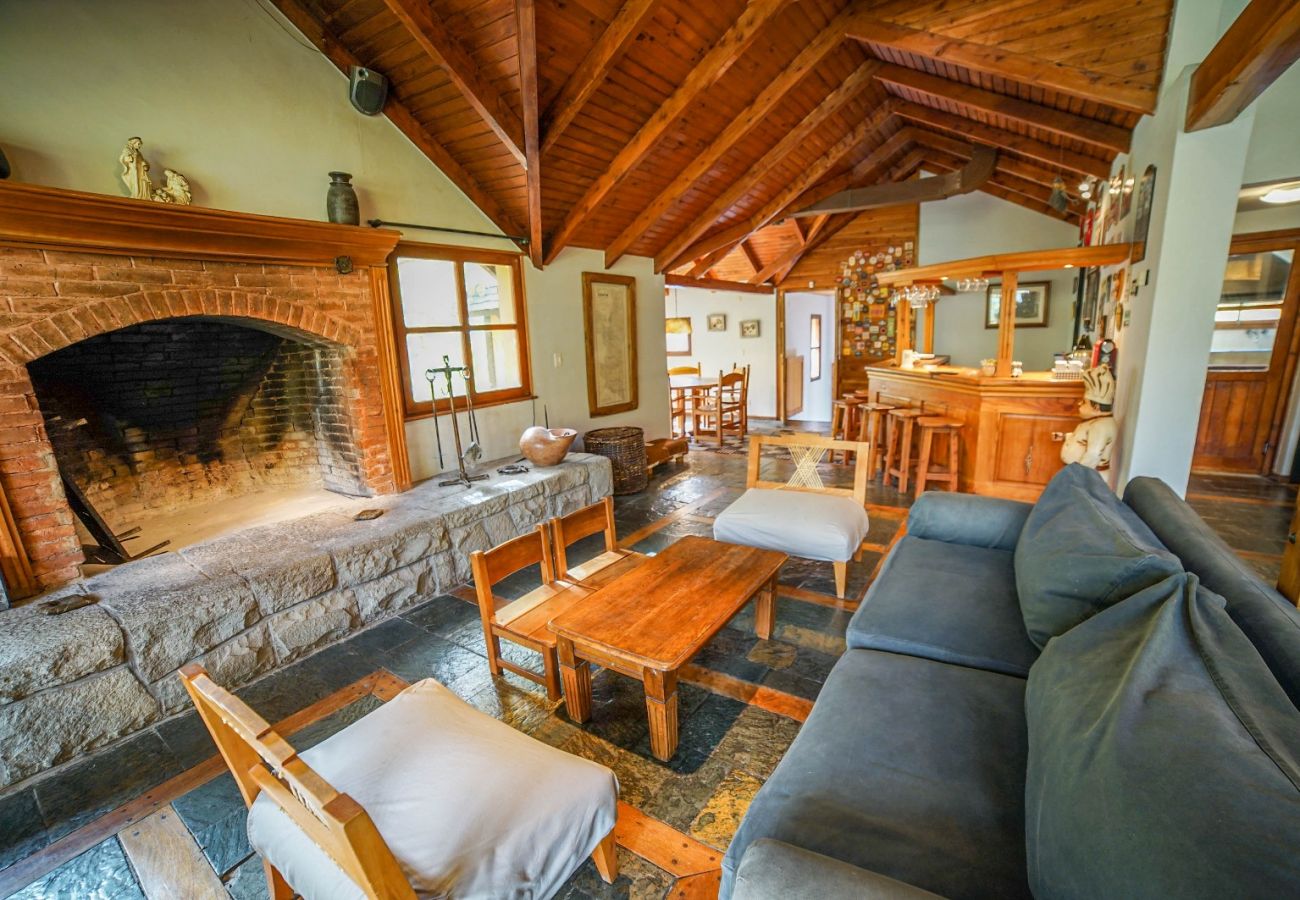 House in San Carlos de Bariloche - CATE13 Spectacular house for 20 people with direct views of Cerro Catedral