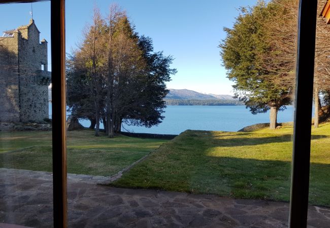  in San Carlos de Bariloche - Peni08 Warm and historic property located on an 8-hectare property