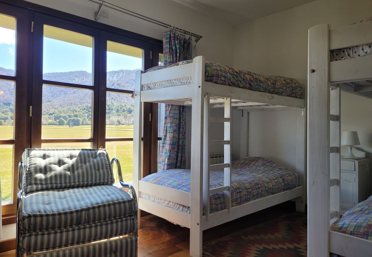 Apartment in San Carlos de Bariloche - ARE10 - WARM AND COMFORTABLE APARTMENT WITH MOUNTAIN VIEW AND DIRECT EXIT TO THE POLO FIELD