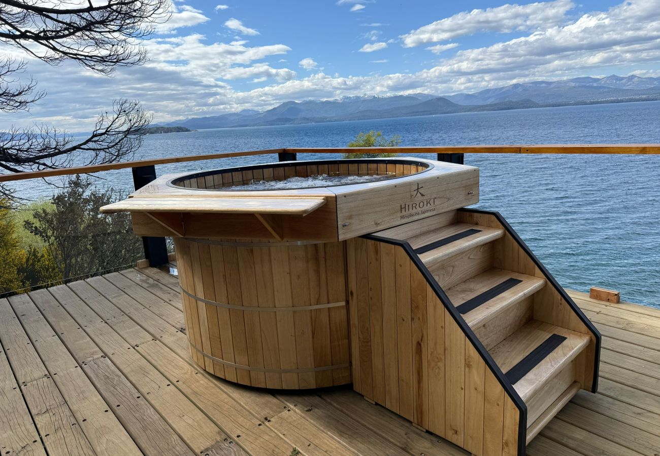 House in San Carlos de Bariloche - HUAPI48C | Exclusive Villa on Lake Nahuel Huapi with HOT TUBE