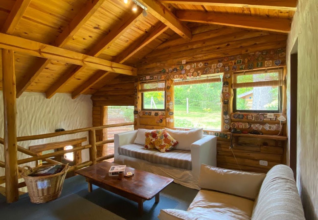 House in San Carlos de Bariloche - 8PAX MORE05 Mountain house with lake shore and incredible mountain views.