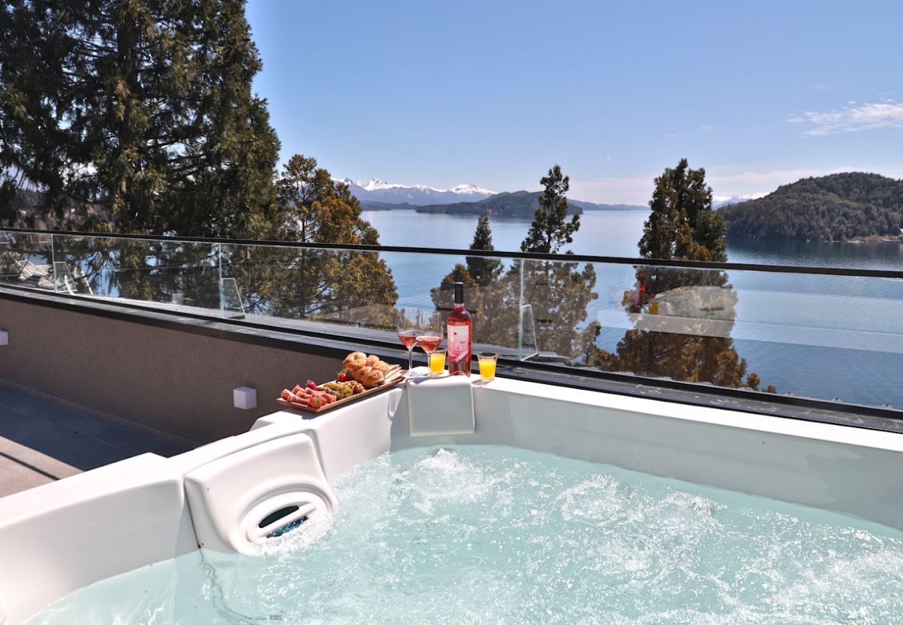 Apartment in San Carlos de Bariloche - H44C- Luxurious apartment. with jacuzzi and heated pool
