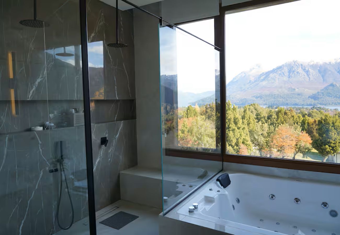 House in San Carlos de Bariloche - ARE67 - UNIQUE VIEWS IN ARELAUQUEN