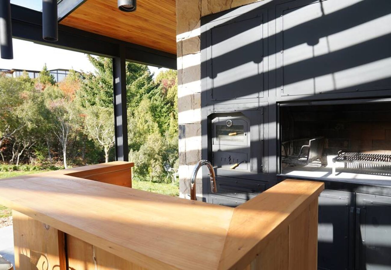 House in San Carlos de Bariloche - ARE67 - UNIQUE VIEWS IN ARELAUQUEN