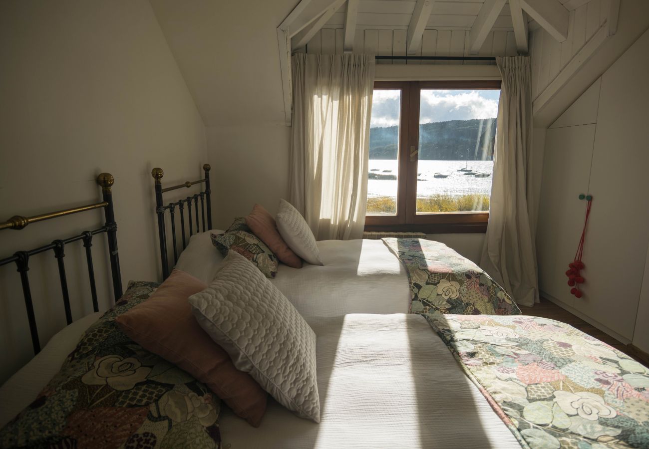 House in San Carlos de Bariloche - HUAPI52C The most beautiful lake house for 14 people