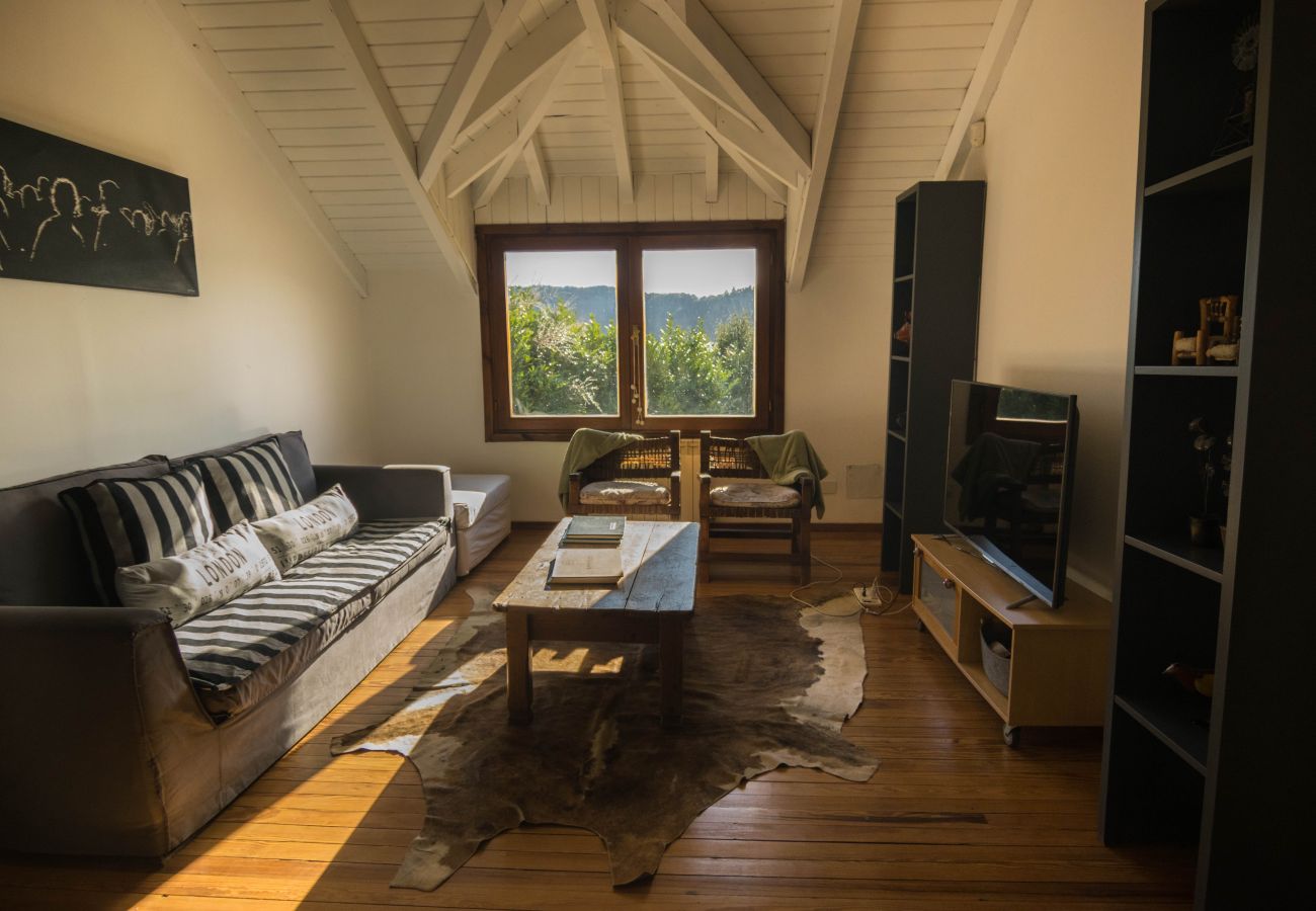House in San Carlos de Bariloche - HUAPI52C The most beautiful lake house for 14 people