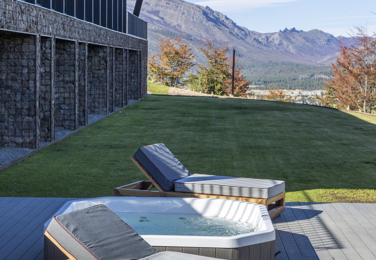 House in San Carlos de Bariloche - ARE68 Spectacular mansion in Arelauquen with views and jacuzzi