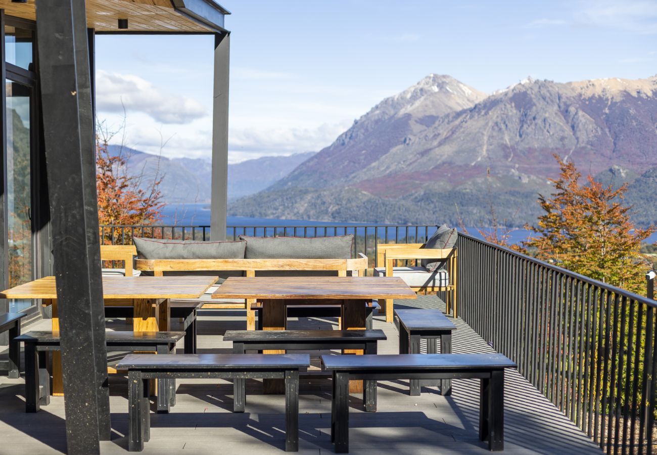 House in San Carlos de Bariloche - ARE68 Spectacular mansion in Arelauquen with views and jacuzzi