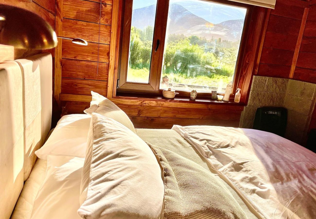 Cabin in San Carlos de Bariloche - View22 Cozy Mountain Cabin - Mountain views.